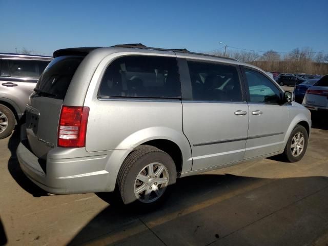 2009 Chrysler Town & Country Touring