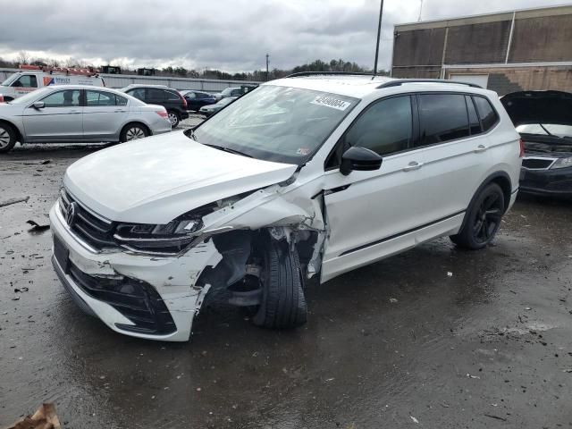 2023 Volkswagen Tiguan SE R-LINE Black