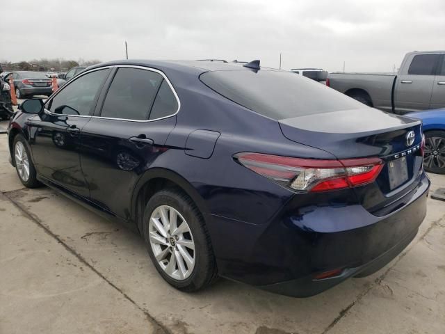 2022 Toyota Camry LE