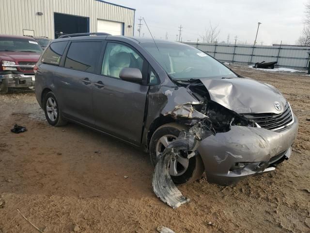 2011 Toyota Sienna LE