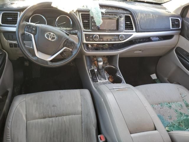 2014 Toyota Highlander LE