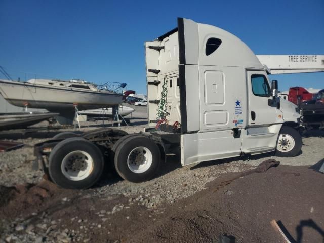 2015 Freightliner Cascadia 125