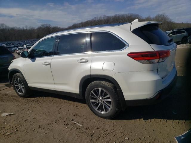 2019 Toyota Highlander SE