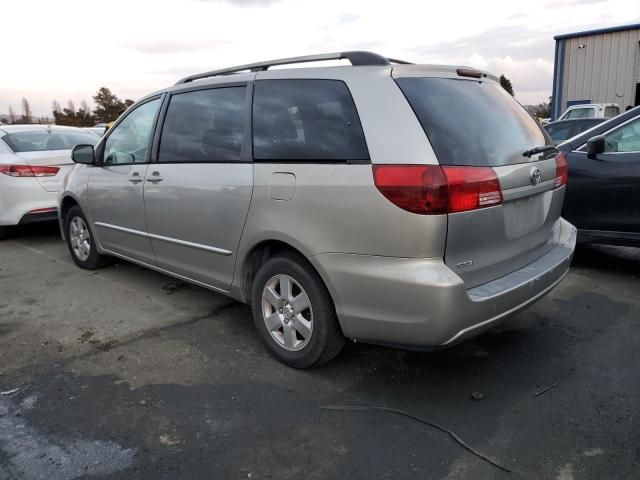 2004 Toyota Sienna CE