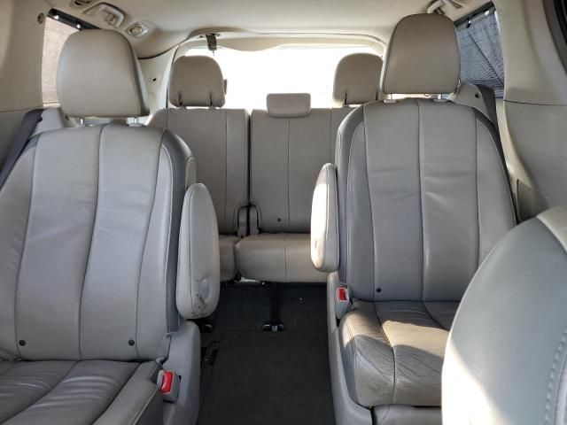 2014 Toyota Sienna XLE