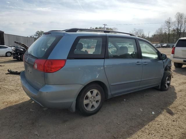 2006 Toyota Sienna CE