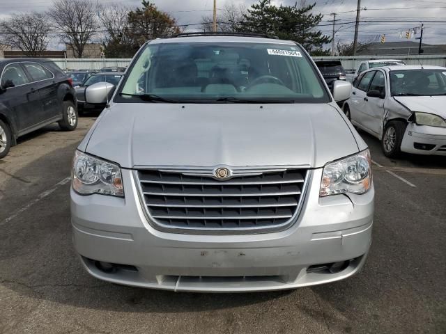 2010 Chrysler Town & Country Touring