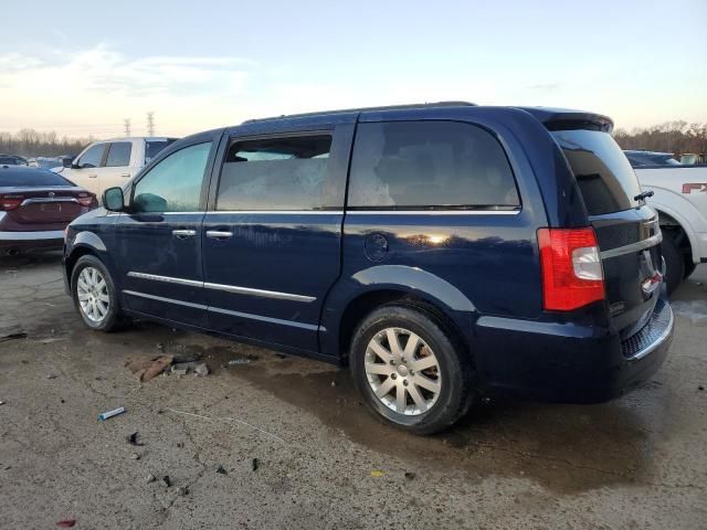 2016 Chrysler Town & Country Touring