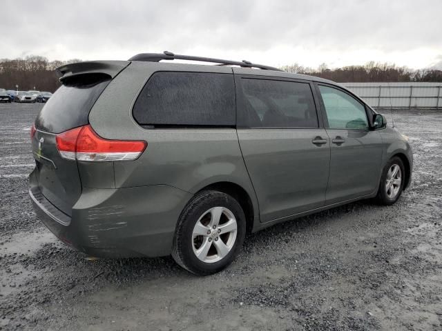 2011 Toyota Sienna LE