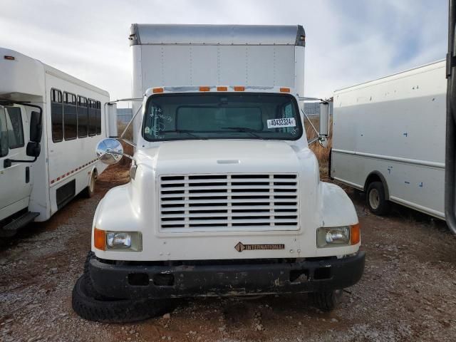 2002 International 4000 4700