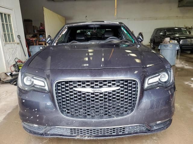 2018 Chrysler 300 S