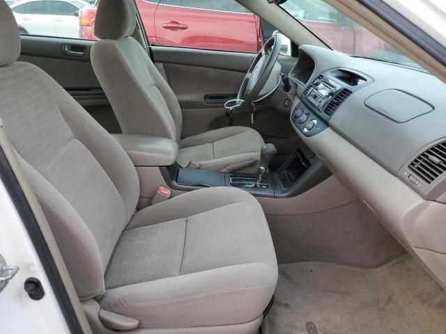 2005 Toyota Camry LE