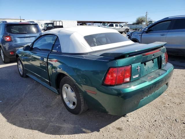 2000 Ford Mustang