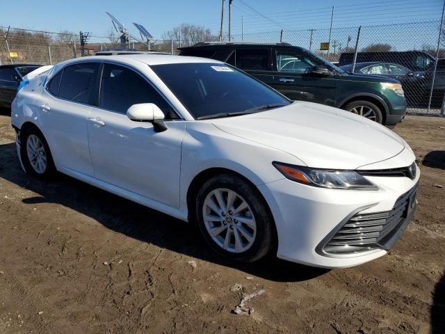 2022 Toyota Camry LE