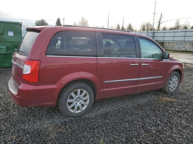 2016 Chrysler Town & Country Touring