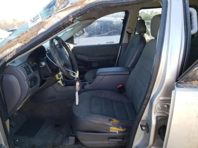 2004 Ford Explorer XLS