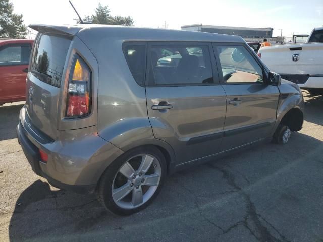 2011 KIA Soul +