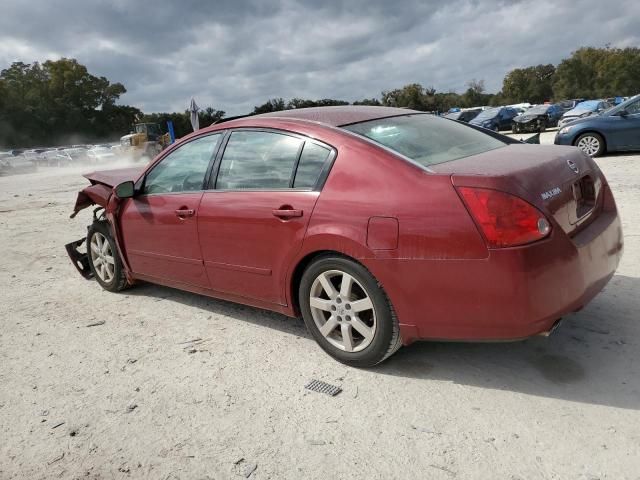 2004 Nissan Maxima SE