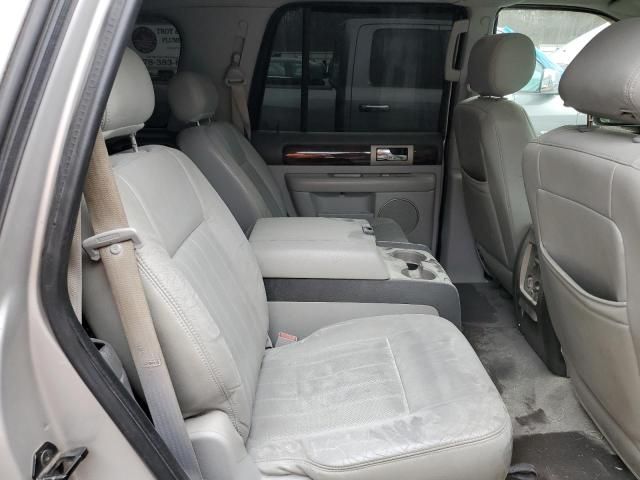 2004 Lincoln Navigator