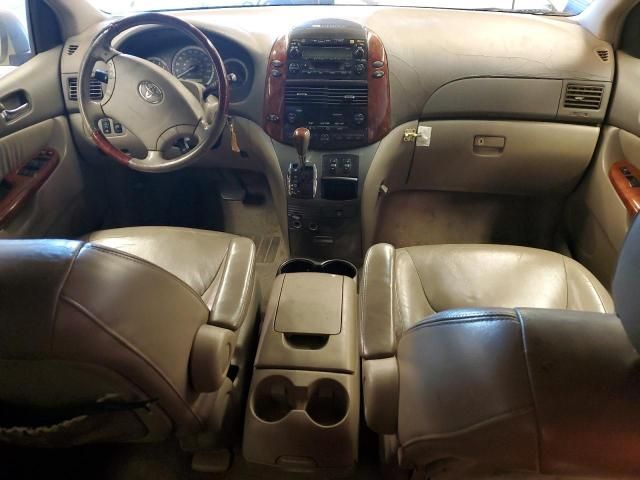 2004 Toyota Sienna XLE