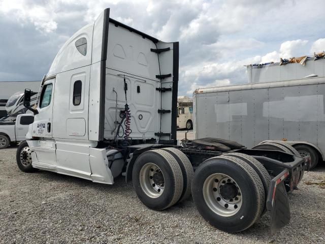 2021 Freightliner Cascadia 126