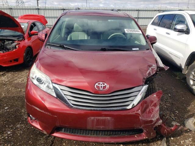 2012 Toyota Sienna XLE