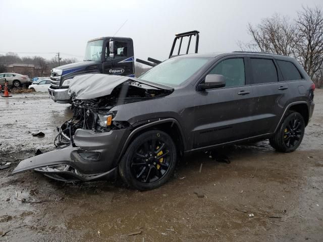 2020 Jeep Grand Cherokee Laredo