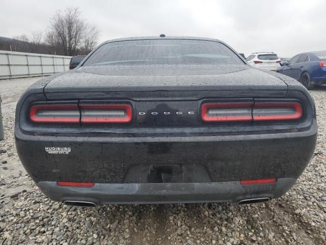 2015 Dodge Challenger SXT