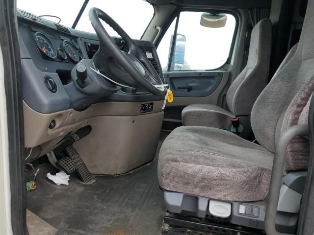 2019 Freightliner Cascadia 125