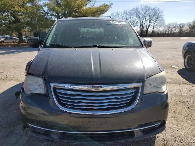 2012 Chrysler Town & Country Touring