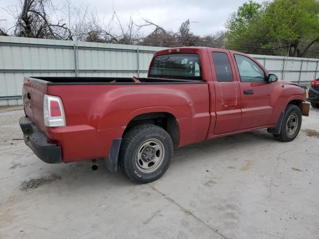 2007 Mitsubishi Raider LS