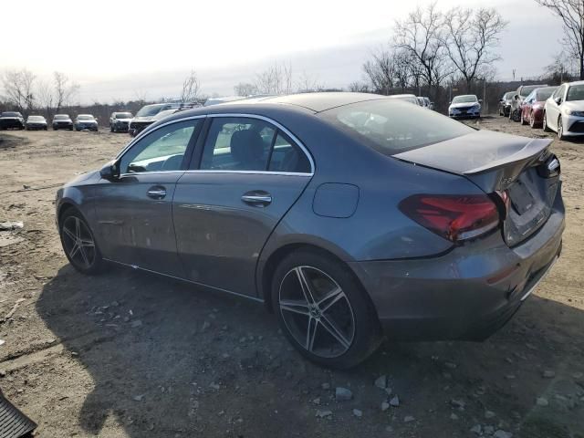 2019 Mercedes-Benz A 220