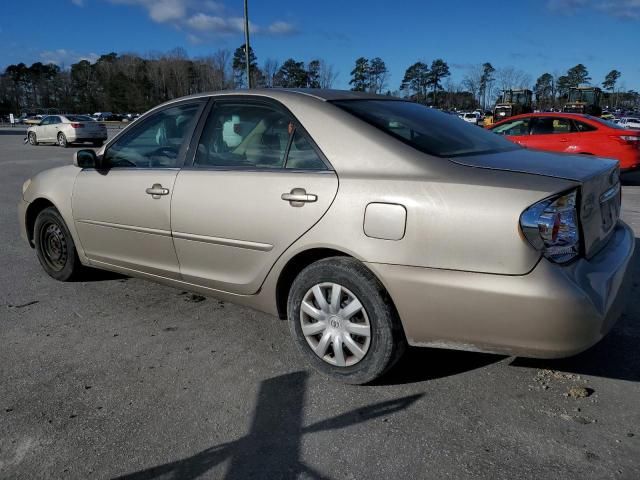 2005 Toyota Camry LE