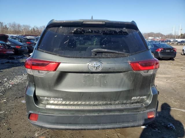 2018 Toyota Highlander SE