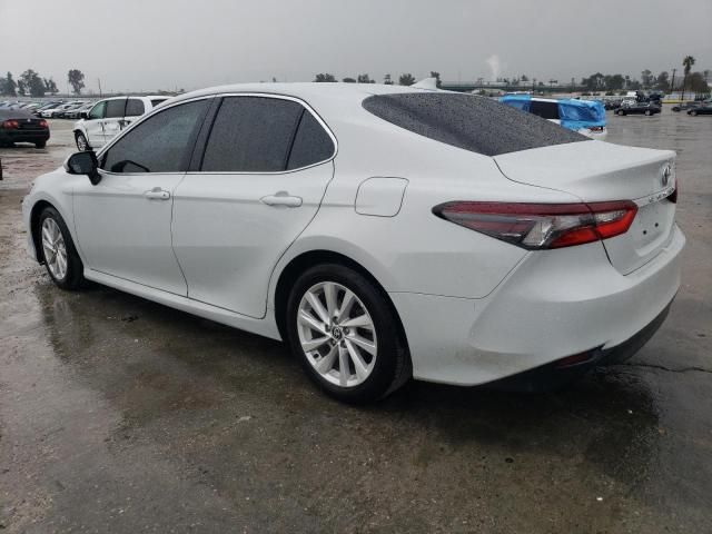 2022 Toyota Camry LE