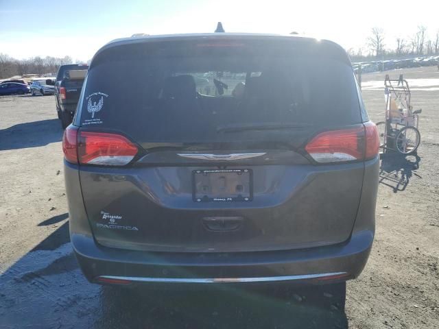 2017 Chrysler Pacifica Touring L Plus