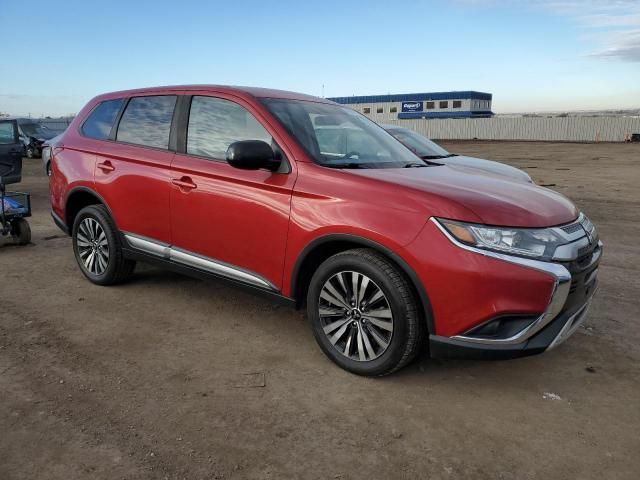 2019 Mitsubishi Outlander SE