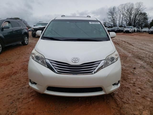 2016 Toyota Sienna XLE