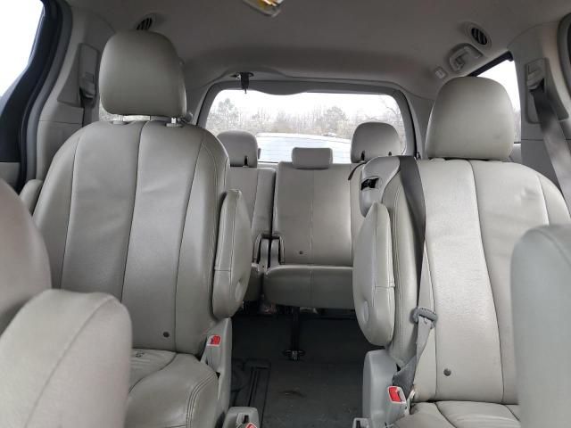 2011 Toyota Sienna LE