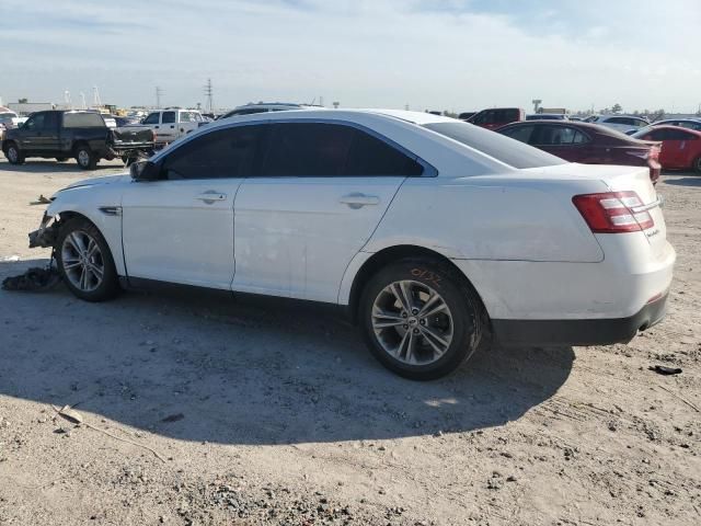 2017 Ford Taurus SE