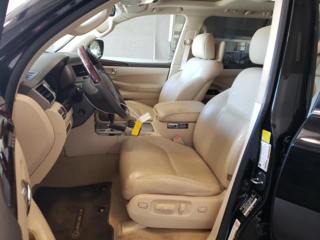 2013 Lexus LX 570