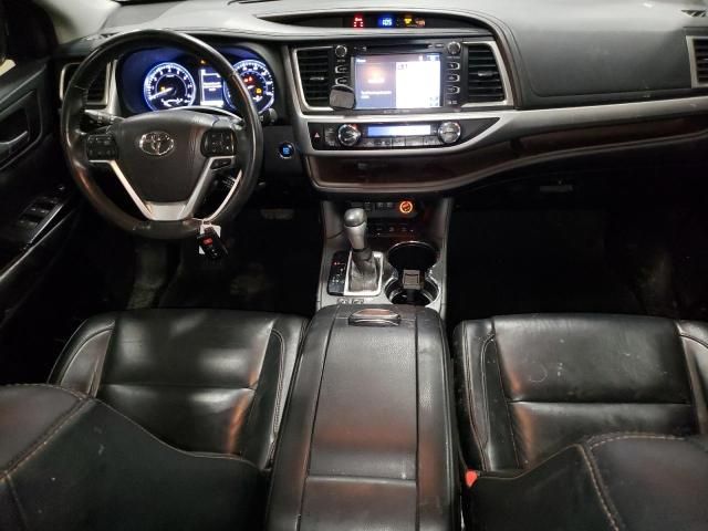 2017 Toyota Highlander SE