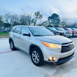 Toyota Highlander salvage cars for sale: 2014 Toyota Highlander XLE