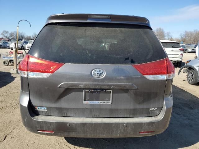 2013 Toyota Sienna XLE