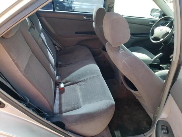 2005 Toyota Camry LE