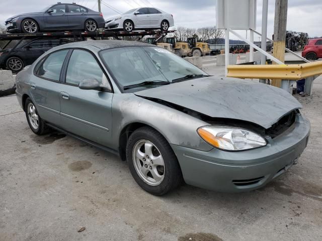 2005 Ford Taurus SE