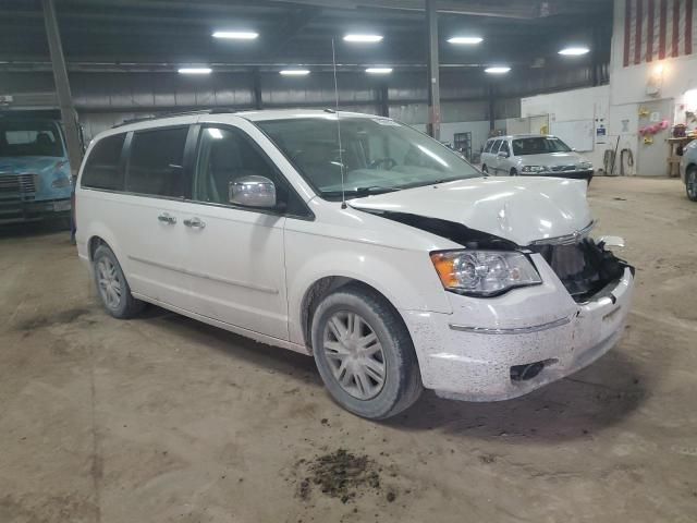 2010 Chrysler Town & Country Limited