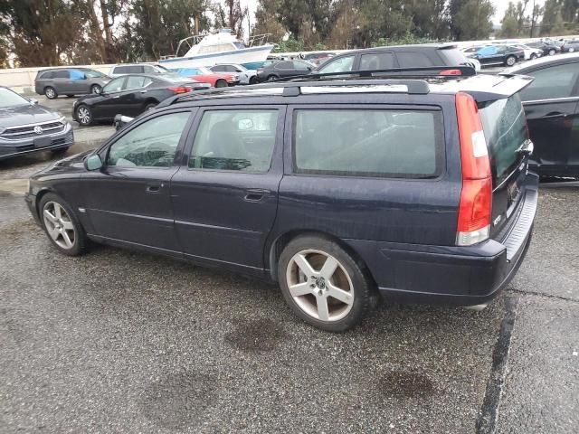 2005 Volvo V70 R