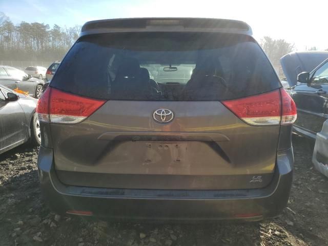 2014 Toyota Sienna LE