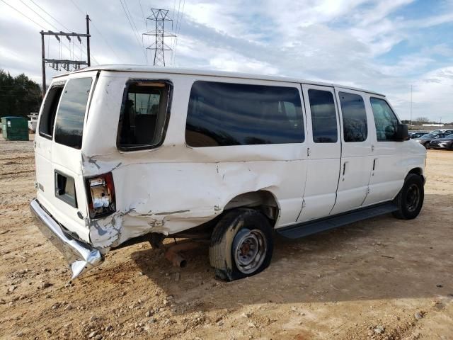 2004 Ford Econoline E350 Super Duty Wagon